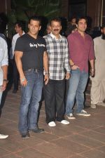 Salman Khan at Baba Siddique_s Iftar party in Taj Land_s End,Mumbai on 29th July 2012 (17).JPG